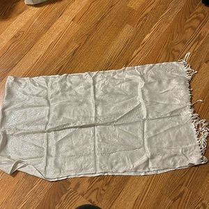 White/Silver Scarf